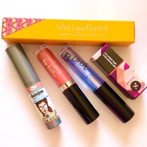 Lip Product Bundle 💋👄💄 5 Items new in wrapping!
